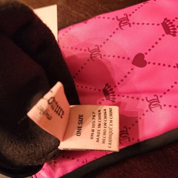 SOLD! Juicy Couture pink and black faux leather gloves rare find unique hand ac - Picture 4 of 8